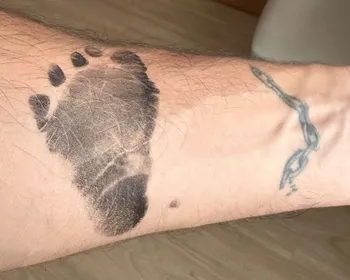 Imagem ilustrativa da imagem Arrascaeta, do Flamengo, anuncia o nascimento do filho, Milano