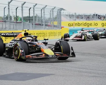 Imagem ilustrativa da imagem Norris, Verstappen ou Piastri: veja as contas para a decisão do título da F-1 2025