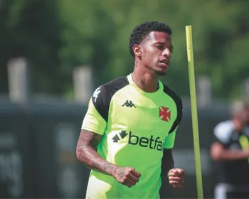 Imagem ilustrativa da imagem Tchê Tchê tem permanência incerta no Vasco para 2026