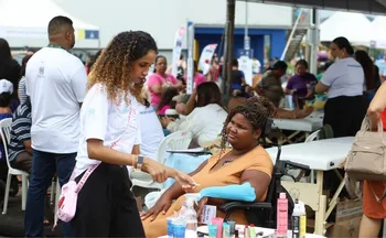 Imagem ilustrativa da imagem Ação pela Cidadania oferece mais de 100 serviços gratuitos para população da Serra