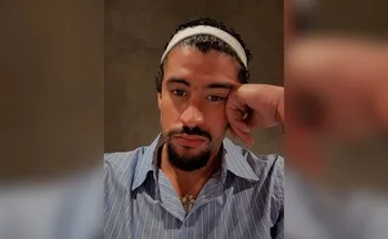 Imagem ilustrativa da imagem Grammy: Bad Bunny é o 1º artista a ser indicado em 3 categorias cantando espanhol