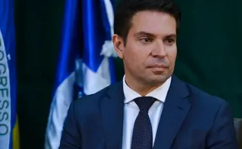 Imagem ilustrativa da imagem Moraes manda prender Alexandre Ramagem após ida aos EUA