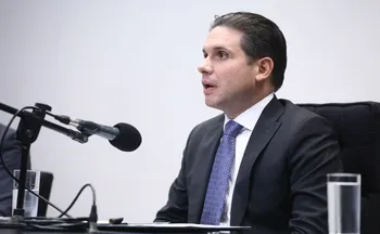 Imagem ilustrativa da imagem Proposta que acaba com jornada de trabalho 6x1 vai para a CCJ