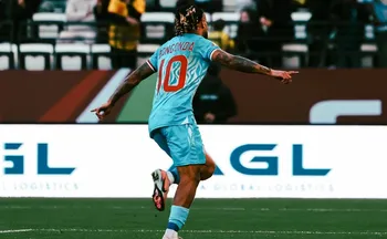 Imagem ilustrativa da imagem República Democrática do Congo vence Benim em estreia da Copa Africana