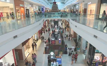 Imagem ilustrativa da imagem Supermercados e shoppings liberados para funcionar neste domingo