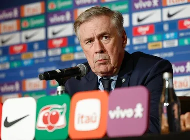 Imagem ilustrativa da imagem Ancelotti afirma que críticas não o afetam na seleção brasileira