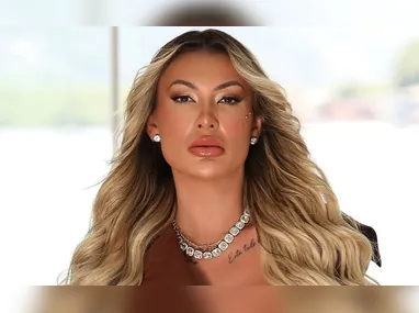 Cantora foi vista em uma festa de música eletrônica no sábado (16)