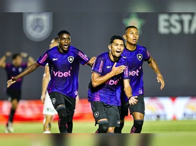 Alan Minda é um atacante equatoriano conhecido pela velocidade, explosão e habilidade no um contra um. Atua principalmente pelos lados do campo, com preferência pela ponta direita