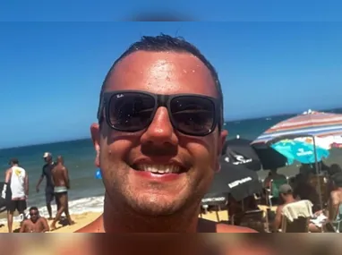 Acidente envolveu uma caminhonete e uma minivan