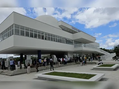 De frente para o mar de Ubu, Maria da Penha Garcia mantém viva a tradição da culinária capixaba no Restaurante Moqueca do Garcia