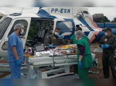 Flávia Klemz no momento em que recebeu a coroa de Miss Espírito Santo