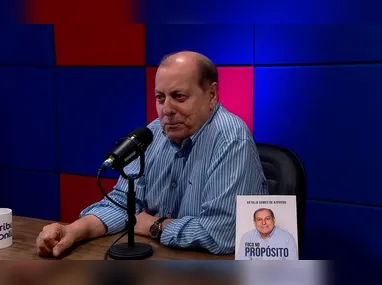 Entre os três livros do sorteio exclusivo para assinantes de A Tribuna está “Tribo de Mentores”, de Tim Ferriss, um dos lançamentos que promete inspirar leitores de todas as idades