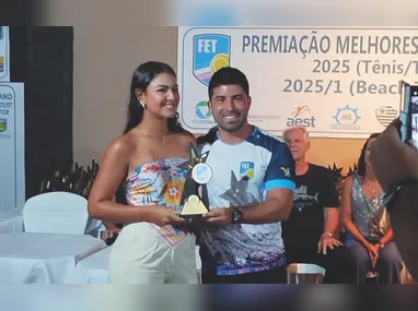 Jogo beneficente em Vila Velha arrecadou cestas básicas e contou com a presença de craques de destaque nacional