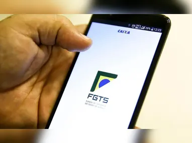 Imagem ilustrativa da imagem Ministério do Trabalho antecipa liberação de saque do FGTS para 14 milhões