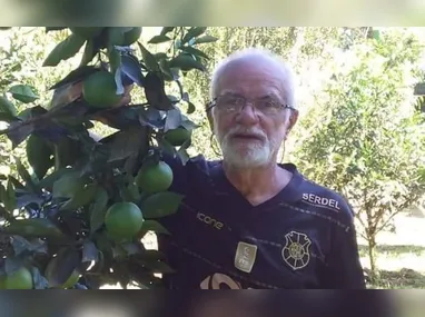 Acidente envolveu um BMW e um Honda Fit que ficaram destruídos