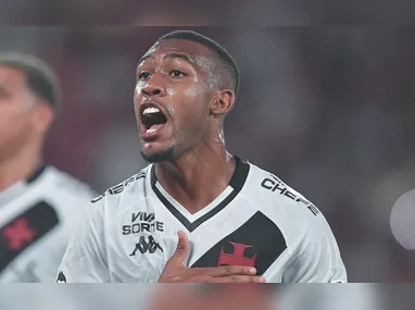 Tchê Tchê tem contrato com o Vasco até o fim da próxima temporada