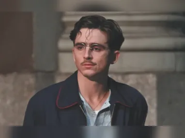 Da esqueda para a direita - carnavalesco André Rodrigues, Milton Nascimento e o carnavalesco Antônio Gonzaga