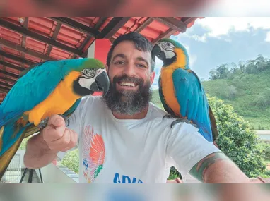 OÁ Galeria abre exposição “Escapismo”, de Laerte Ramos, com 50 obras inéditas