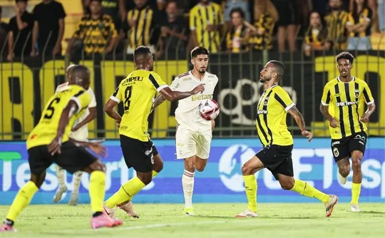 Imagem ilustrativa da imagem Flamengo liga alerta após mais uma rodada sem vitória no Carioca