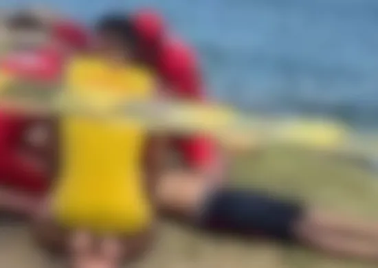 Imagem ilustrativa da imagem Adolescente de 17 anos morre afogado após pular de píer em Vitória