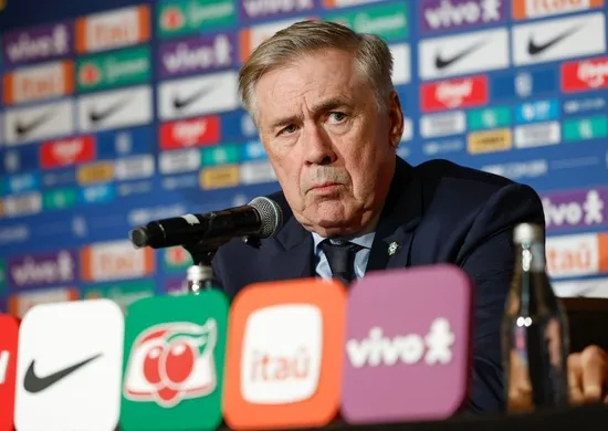 Imagem ilustrativa da imagem Ancelotti afirma que críticas não o afetam na seleção brasileira