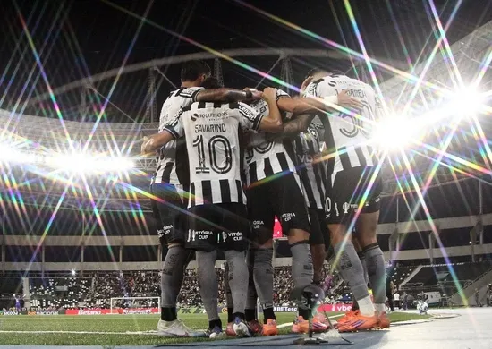 Imagem ilustrativa da imagem Botafogo recebe oferta do Zenit por volante Danilo