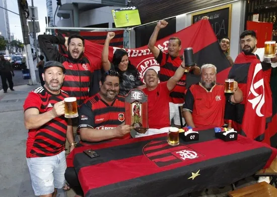 Imagem ilustrativa da imagem Festa nos bares da Grande Vitória para ver a final da Libertadores