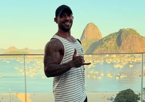 Imagem ilustrativa da imagem Fisiculturista morre afogado na Praia de Itapuã, em Vila Velha