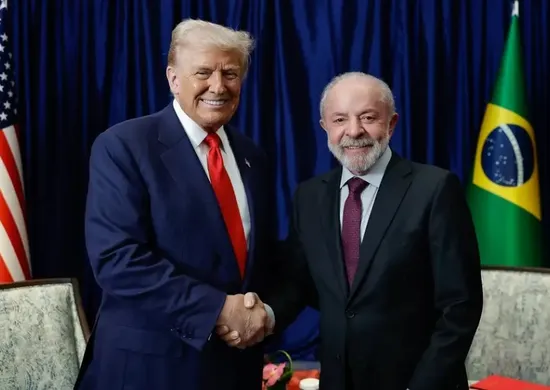 Imagem ilustrativa da imagem Lula confirma viagem aos EUA em março para conversa 'olho no olho' com Trump