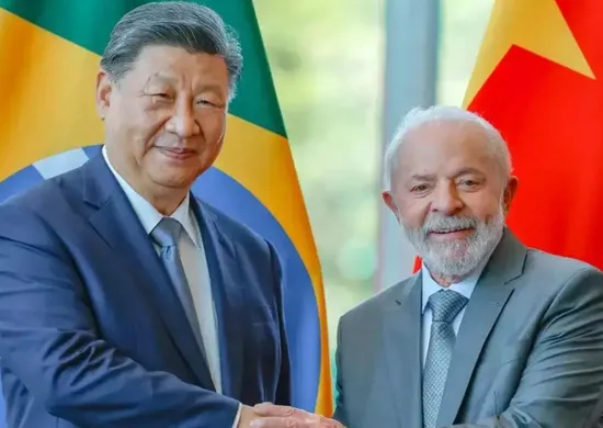 Imagem ilustrativa da imagem Lula anuncia isenção de visto a cidadãos chineses