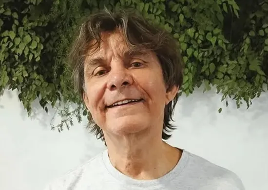 Imagem ilustrativa da imagem Lô Borges ficou surpreso com internação e estava cheio de planos, diz irmão