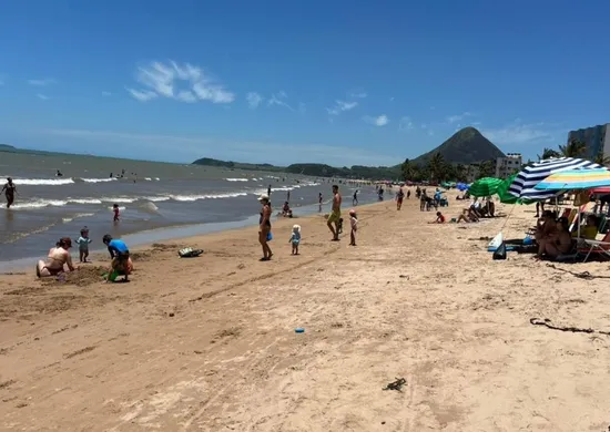 Imagem ilustrativa da imagem Vai dar praia? Veja a previsão do tempo para feriadão de Tiradentes no ES