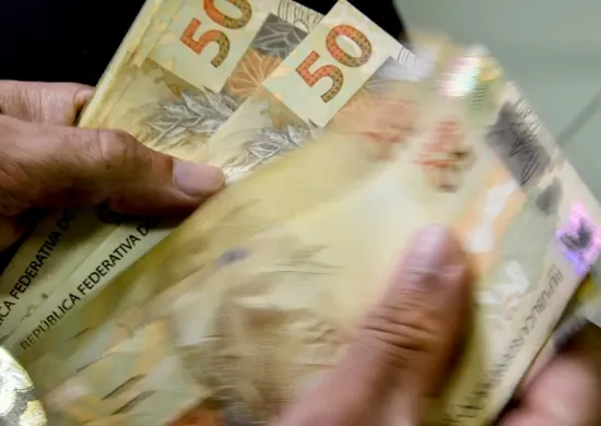 Imagem ilustrativa da imagem Salário mínimo terá ganho real de 2,3% em 2027 após alta do PIB de 2025