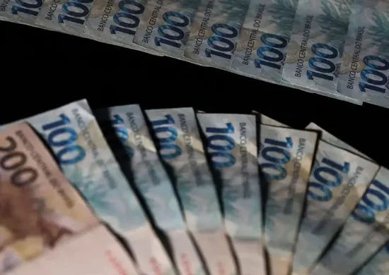 Imagem ilustrativa da imagem Salário mínimo será de R$ 1.741 em 2027, diz Ministro da Fazenda
