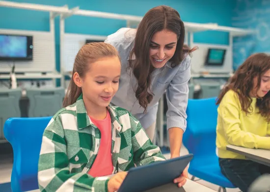 Imagem ilustrativa da imagem Volta às aulas com mais disciplinas e novas tecnologias nas escolas