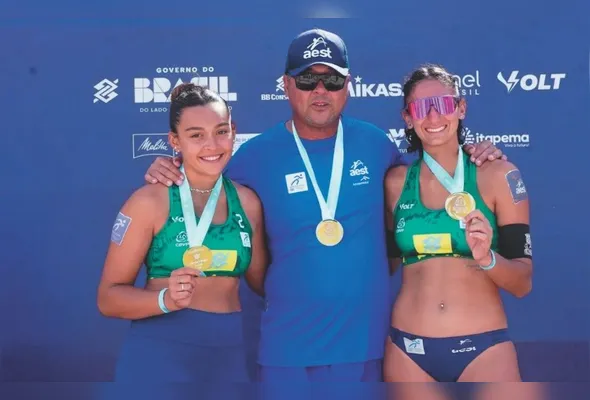 Imagem ilustrativa da imagem Atleta do ES é campeã da temporada no vôlei de praia