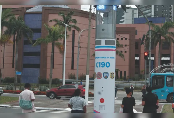 Totem de segurança do sistema integrado do Programa Estado Presente