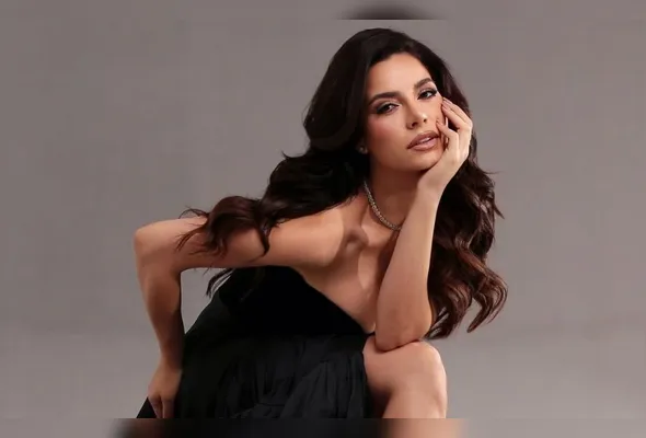 “A primeira vez que me senti bonita foi aos 27, quando decidi me amar e fiz as pazes com meu corpo”, diz Julia Gama