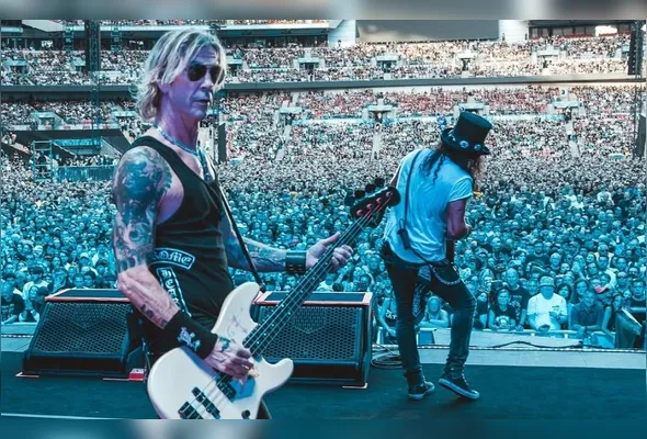 Imagem ilustrativa da imagem Guns N' Roses: venda de ingressos para o público geral começa nesta segunda