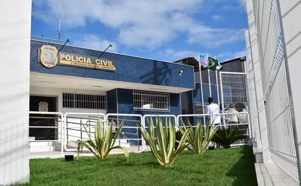 Imagem ilustrativa da imagem Homem é preso suspeito de usar canivete para expulsar mulher de casa em Cariacica