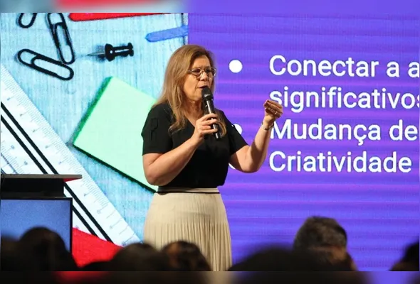 Lilian Bacich, doutora em Educação e pesquisadora na área da abordagem Steam