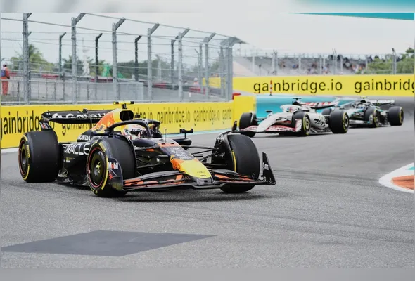 Imagem ilustrativa da imagem Norris, Verstappen ou Piastri: veja as contas para a decisão do título da F-1 2025