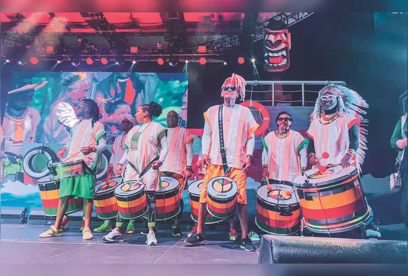 A banda baiana Olodum vai se apresentar no dia 9 de janeiro, no palco que será montado na Praia do Morro