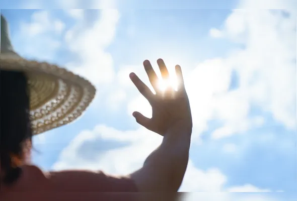 Imagem ilustrativa da imagem Onda de calor atinge mais cidades do ES e instituto aponta grande perigo