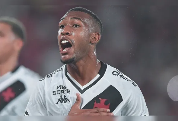 Rayan, cria da base do Vasco, foi eleito a revelação do Brasileirão de 2025