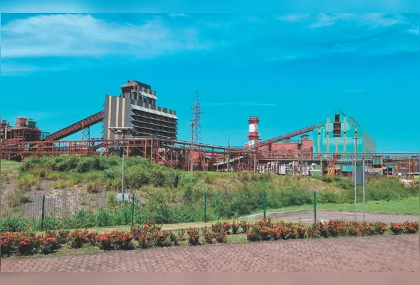 Instalações da Samarco em Anchieta: previsão é que retomada da capacidade plena de produção incremente a economia capixaba em 2% do PIB. Empresa já faz contratações pontuais