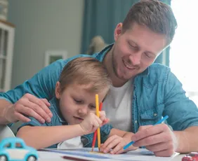 Imagem ilustrativa da imagem Após diagnóstico dos filhos, pais se descobrem autistas