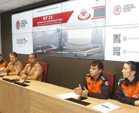 Imagem ilustrativa da imagem Bombeiros definem normas para carregar carros elétricos