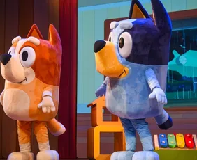 Imagem ilustrativa da imagem Diversão em família com Bluey no Teatro da Ufes
