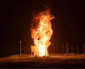 Imagem ilustrativa da imagem Estados Unidos testam míssil nuclear em meio à guerra no Irã